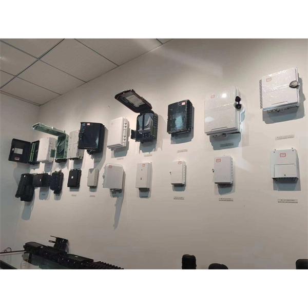 Indian Equipment Distribution Box