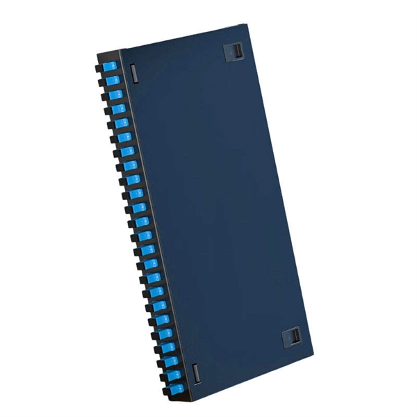 Grounding of the secondary distribution box door
