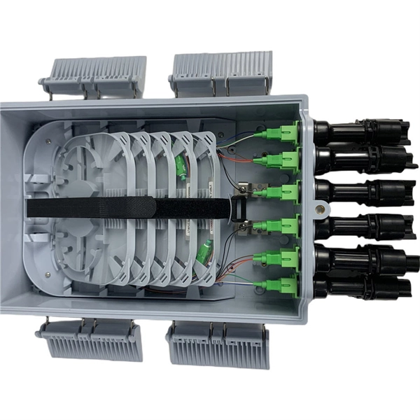 Can several fiber optic cables be connected to a single router 