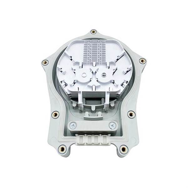 Self-operated optical to electrical port module