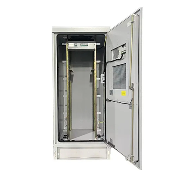 How to prevent the distribution box from tipping over