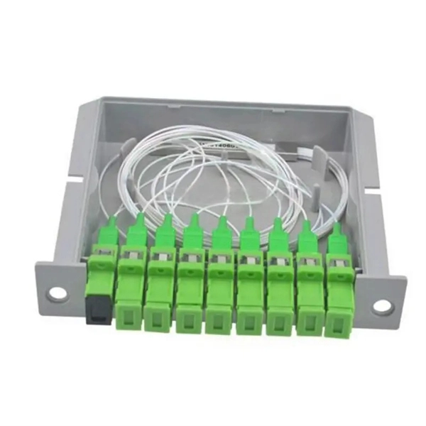 How to calculate the number of fused cores in a fiber distribution box