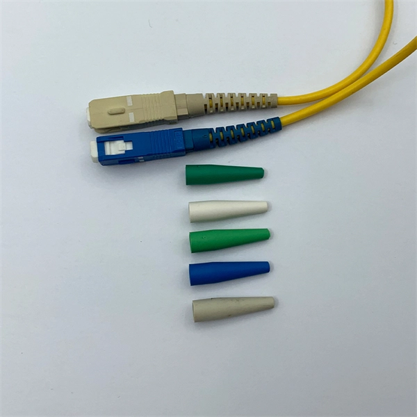 How to coil the fiber optic cable at the end of the fiber distribution box