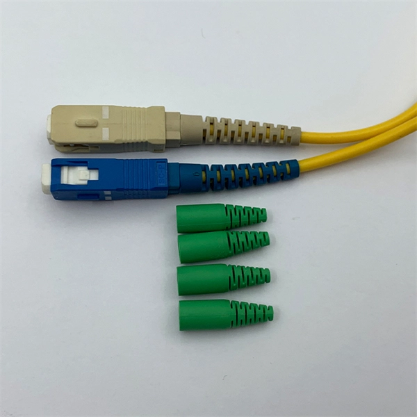 How to connect a fiber optic SC connector without tools 